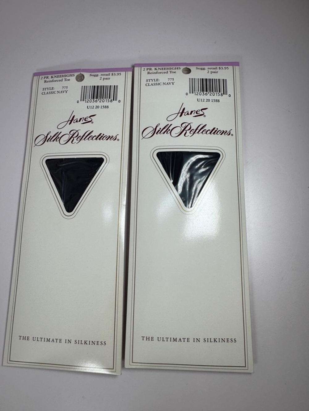 2 pair Hanes Silk Reflections Silky Classic Navy Knee Highs Reinforced Toe 775